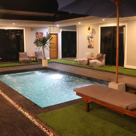Bale Datu Bungallow 吉利特拉旺安 外观 照片